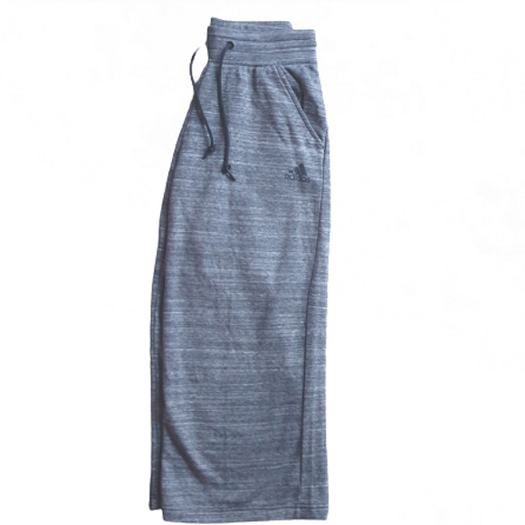 Adidas Women's Sport 2 Street French Terry Wide Culottes in a 2-Tone Grey XS - Picture 6 of 16